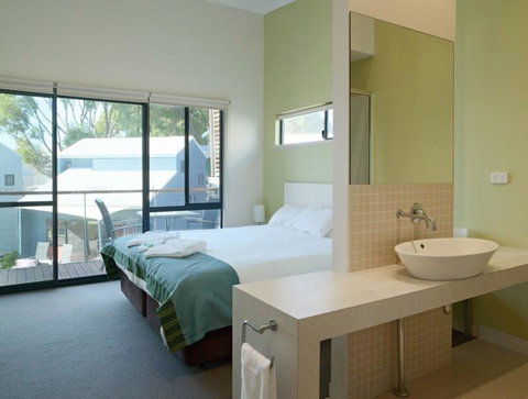 Footprints Preston Beach - Accommodation QLD 21