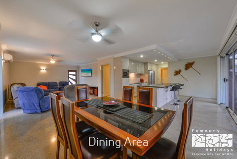 13 Learmonth Street - Close To Town Centre - Accommodation QLD 6