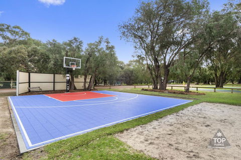 Gracetown Caravan Park - Accommodation QLD 3