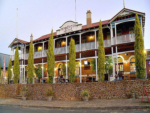 The Pemberton Hotel - Accommodation QLD 0