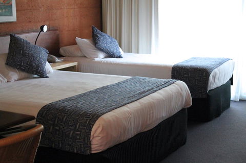 The Pemberton Hotel - Accommodation QLD 14