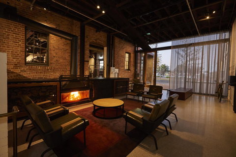 The Premier Mill Hotel - Accommodation QLD 0