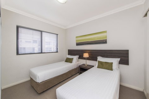 Dolphin Quay Apartments - Accommodation QLD 39