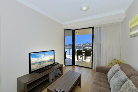 Dolphin Quay Apartments - Accommodation QLD 2