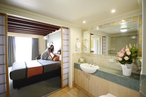 The Jetty Resort - Accommodation QLD 14