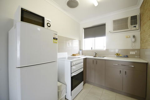 The Jetty Resort - Accommodation QLD 3