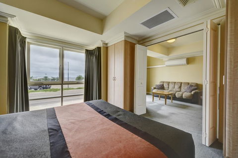 The Jetty Resort - Accommodation QLD 22