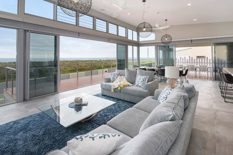 Busselton Beachside - A Slice Of Heaven - Accommodation QLD 6