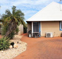 Osprey Holiday Village Unit 213/1 Bedroom - Spa bath king size bed perfect for any couple - Accommodation QLD