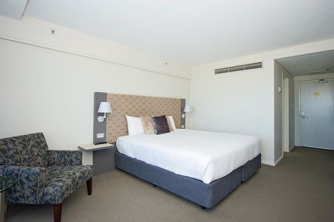 Best Western Plus Hotel Lord Forrest - Accommodation QLD 28
