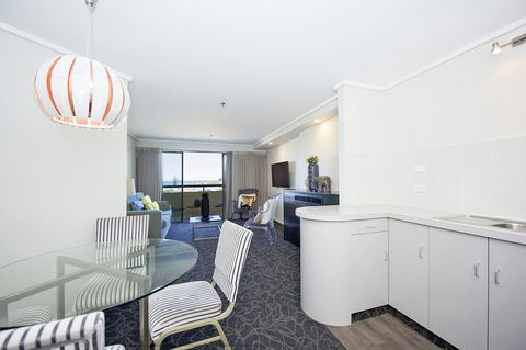 Best Western Plus Hotel Lord Forrest - Accommodation QLD 14