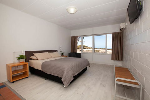 EUCLA MOTOR HOTEL - Accommodation QLD 26