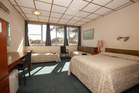 EUCLA MOTOR HOTEL - Accommodation QLD 20