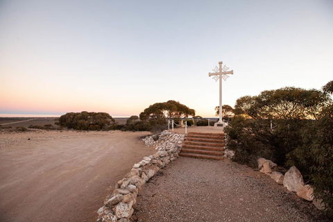 EUCLA MOTOR HOTEL - Accommodation QLD 2