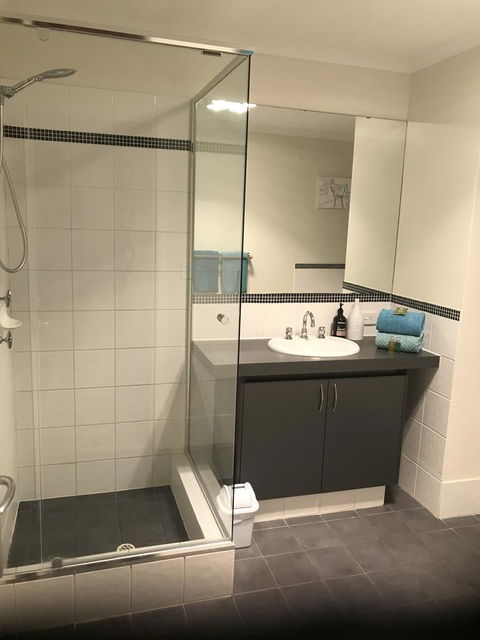 THE SANCTUARY LUXURY HOLIDAY HOME - Accommodation QLD 7