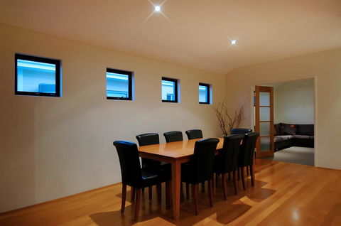 THE SANCTUARY LUXURY HOLIDAY HOME - Accommodation QLD 20