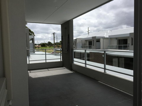 Apartment In Queens Park - Accommodation QLD 13