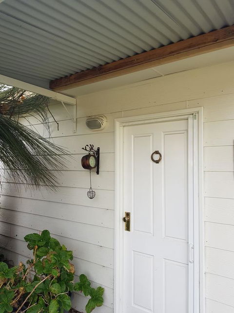 While Away Holiday Accommodation - Accommodation QLD 15