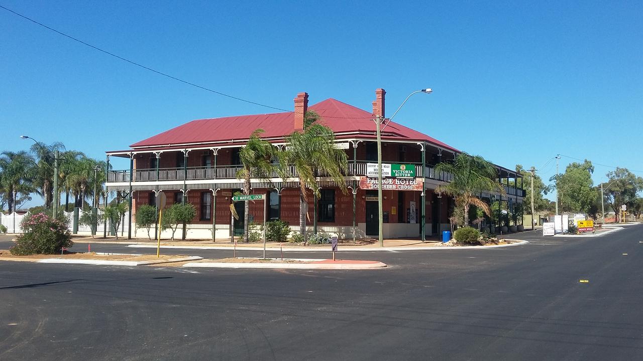 Southern Cross WA Accommodation QLD