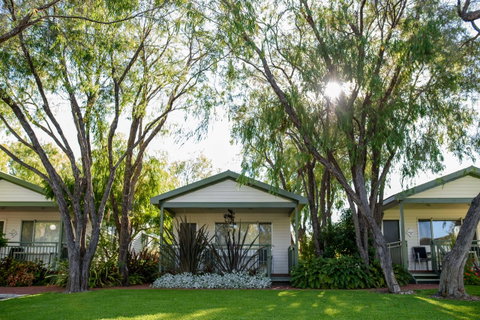 Mandalay Holiday Resort And Tourist Park - Accommodation QLD 16