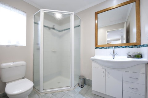 Mandalay Holiday Resort And Tourist Park - Accommodation QLD 41