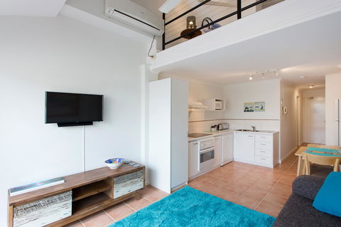 Life's A Beach! Fremantle - Accommodation QLD 2