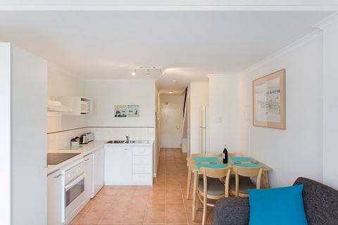 Life's A Beach! Fremantle - Accommodation QLD 12