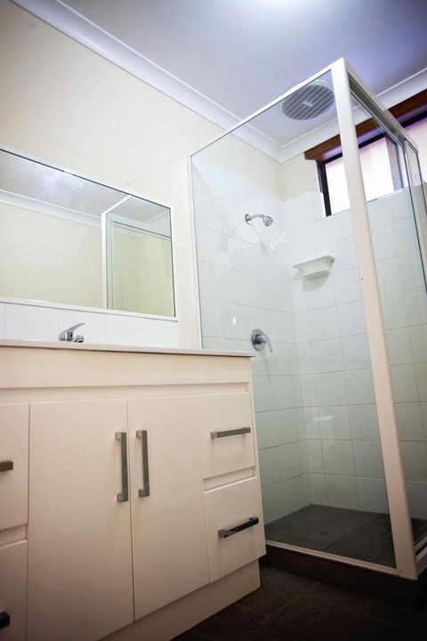 Hopetoun Motel & Chalet Village - Accommodation QLD 43