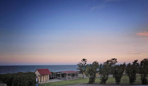 Hopetoun Motel & Chalet Village - Accommodation QLD 34