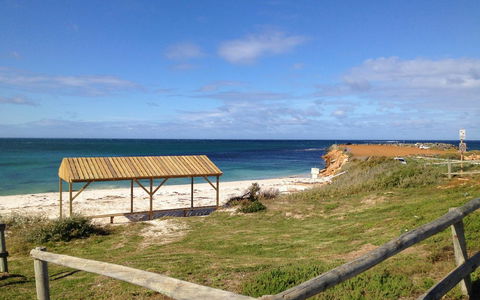 Hopetoun Motel & Chalet Village - Accommodation QLD 4