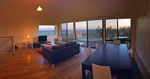 Hopetoun Motel & Chalet Village - Accommodation QLD 10