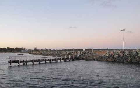 Hopetoun Motel & Chalet Village - Accommodation QLD 14