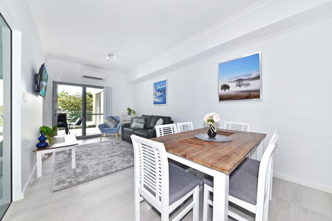 Infinite Apartment Opposite Garden City - Accommodation QLD 9