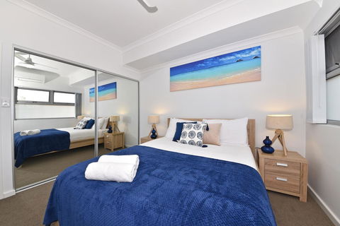 Infinite Apartment Opposite Garden City - Accommodation QLD 3
