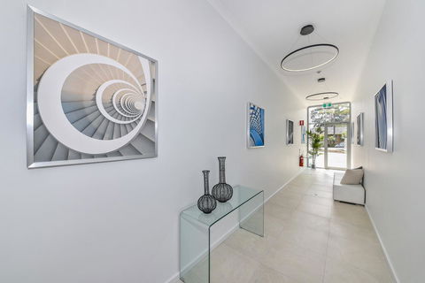 Infinite Apartment Opposite Garden City - Accommodation QLD 15