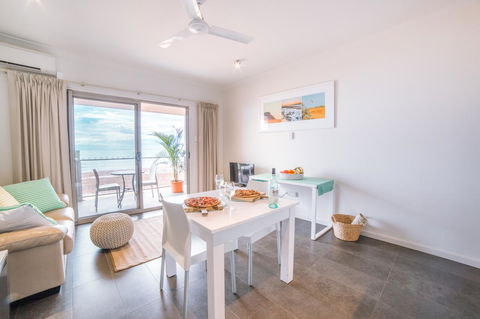 Onslow Beach Resort - Accommodation QLD 3