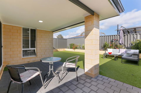 Perth Comfy Stays - Accommodation QLD 11