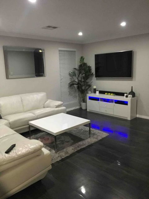 Perth Comfy Stays - Accommodation QLD 6