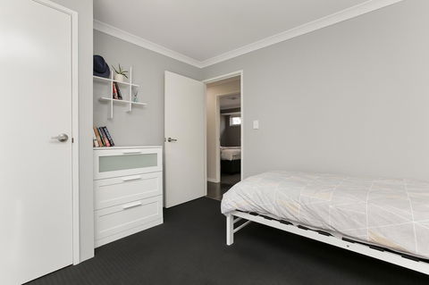 Perth Comfy Stays - Accommodation QLD 33