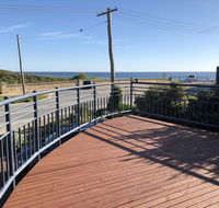 Halls Head Beach House - Accommodation QLD