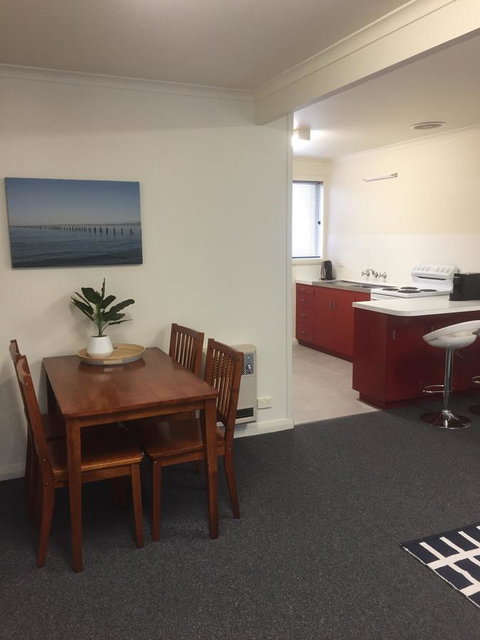 Old Pier Apartments - Accommodation QLD 5