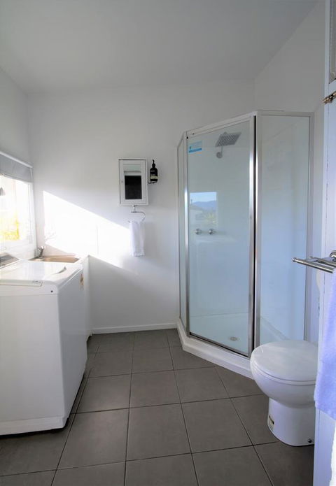 Horlock House - Accommodation QLD 10