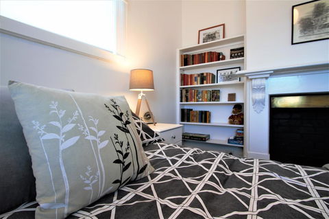 Horlock House - Accommodation QLD 4