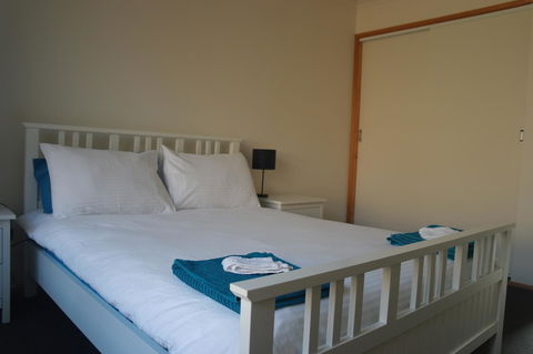 Modern 2 Bedroom Appartment - Accommodation QLD 6