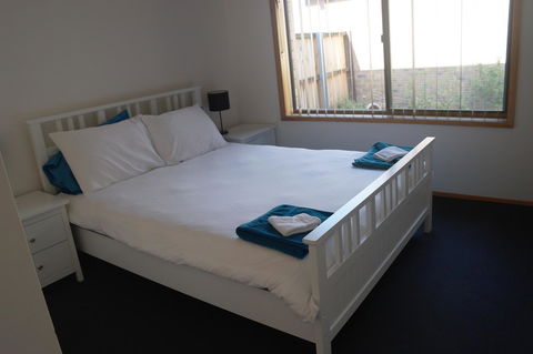 Modern 2 Bedroom Appartment - Accommodation QLD 7