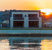 Ulverstone Waterfront Apartments - Accommodation QLD