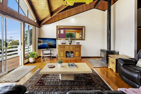 Harvey Farm Lodge - Accommodation QLD 5