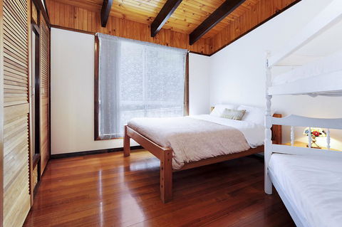 Harvey Farm Lodge - Accommodation QLD 10