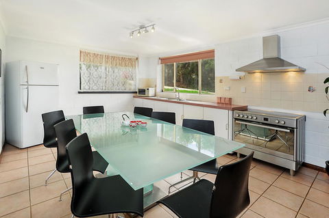 Harvey Farm Lodge - Accommodation QLD 18