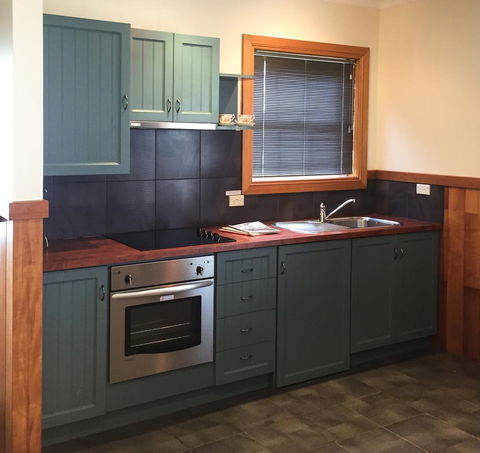 Stanley Hotel & Apartments - Accommodation QLD 2